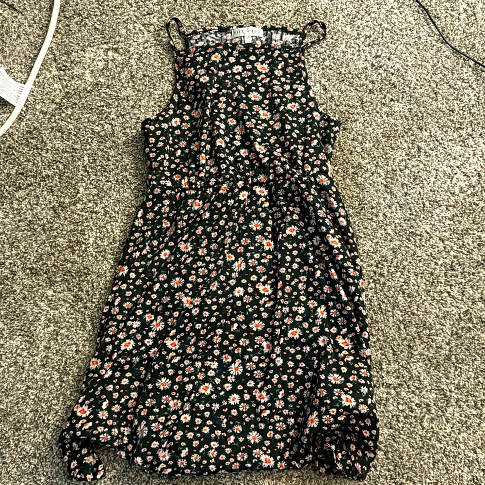 Super cute dress from the buckle but I out grew it